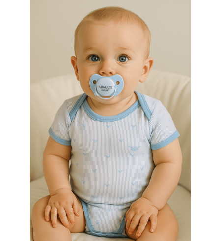 Dárkový set Armani s body pro miminko | Luxusní dárek k narození – Bebedeparis.com