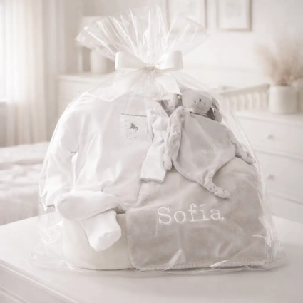 Dárkový set: deka, pyžamko a mazlík se jménem | Osobní dárek pro miminko
