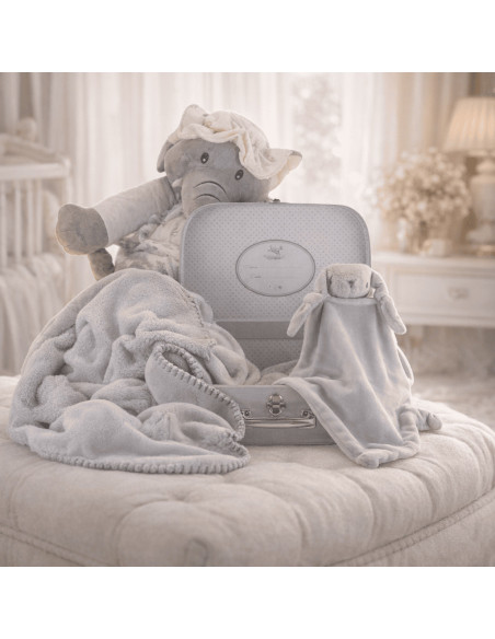 Dárková sada: kufřík, deka a mazlík se jménem | Osobní dárek pro miminko